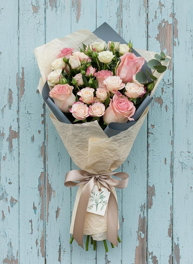 Букет цветов из: Розы в Каменногорске