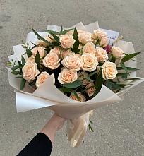 Букет Кремовые розы Латте в Каменногорске