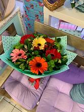 Букет цветов из:  Герберы, Хризантемы и Альстромерии #REPLACE_PRED# Каменногорске