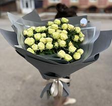 Букет Белые кустовые розы Солинеро #REPLACE_PRED# Каменногорске