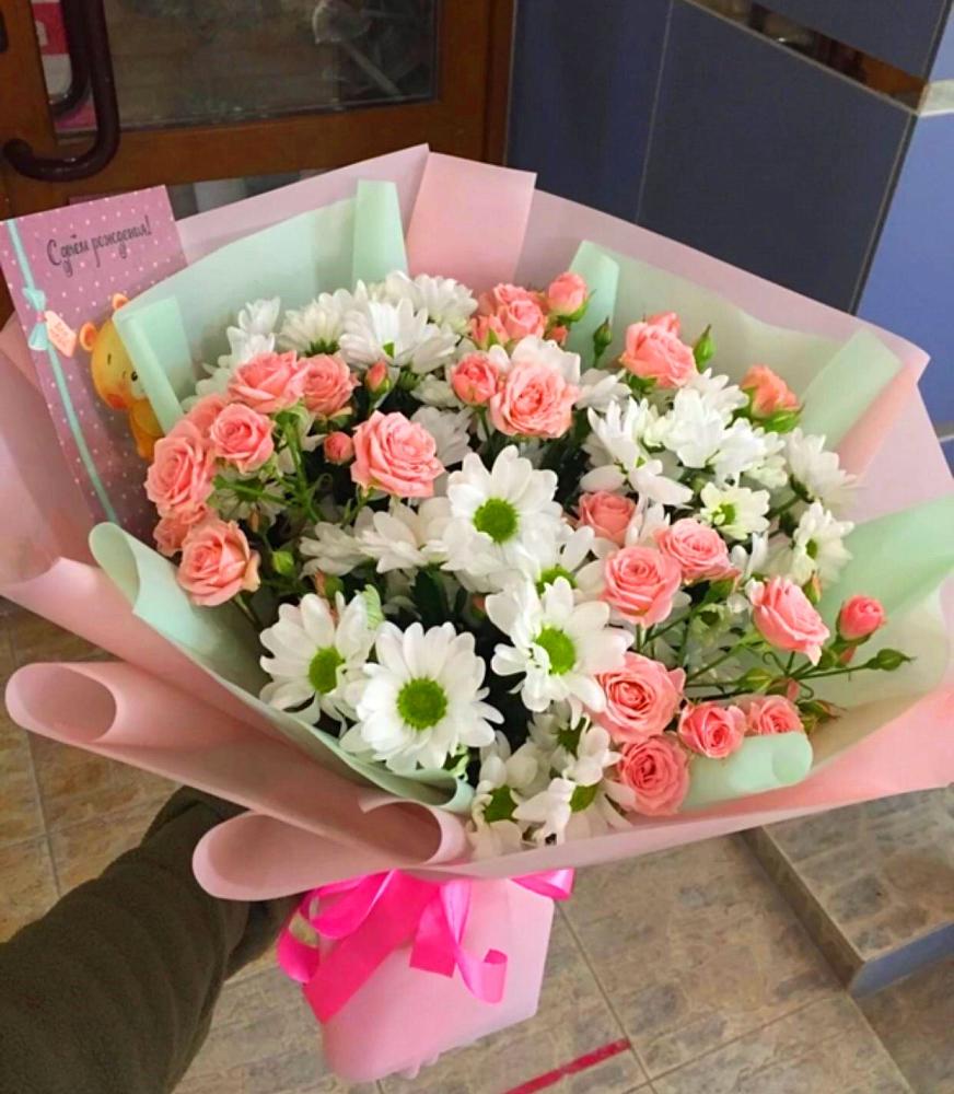 Букет цветов из: Розы и Хризантемы в Каменногорске