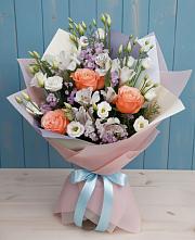 Букет цветов из:  Лизиантусы, Розы, Альстромерии и Гипсофила #REPLACE_PRED# Каменногорске