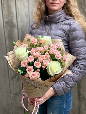 Букет цветов из: Розы в Каменногорске