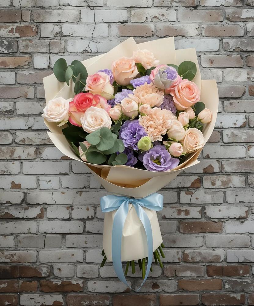 Букет цветов из: Розы, Лизиантусы и Гвоздики в Каменногорске