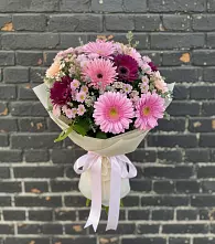 Букет цветов из:  Герберы и Хризантемы в Каменногорске