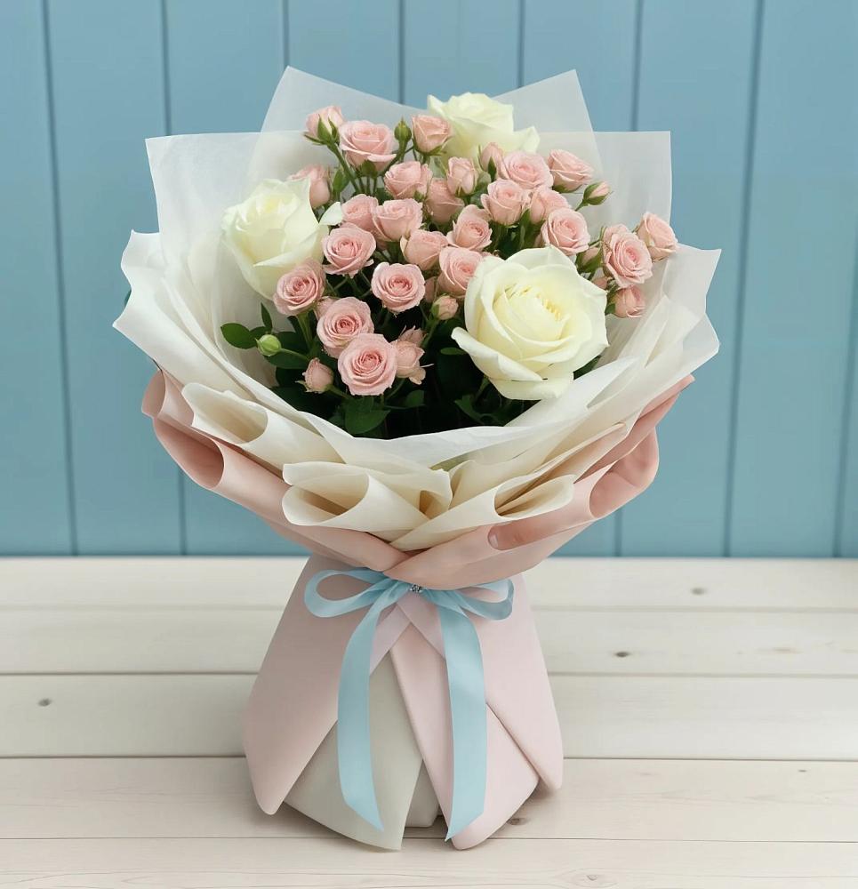 Букет цветов из: Розы в Каменногорске